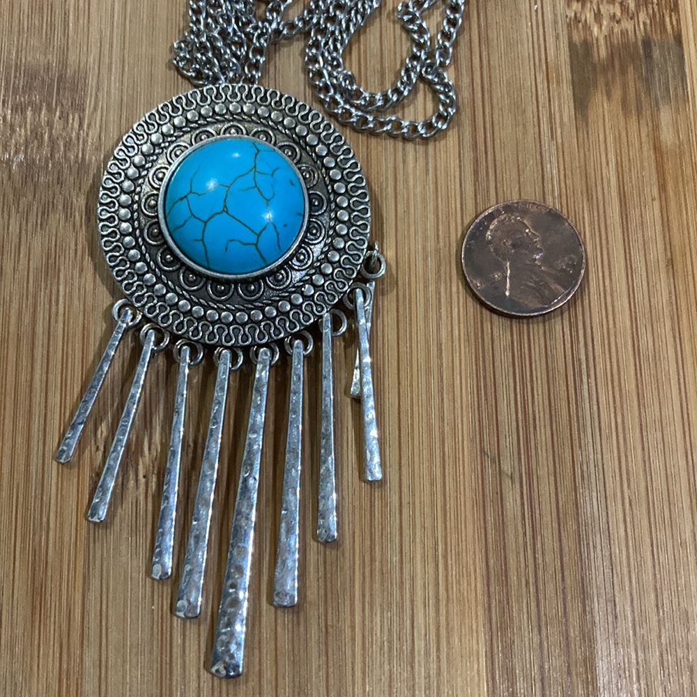Turquoise sterling silver necklace pendant with long silver chain - Picture 5 of 5